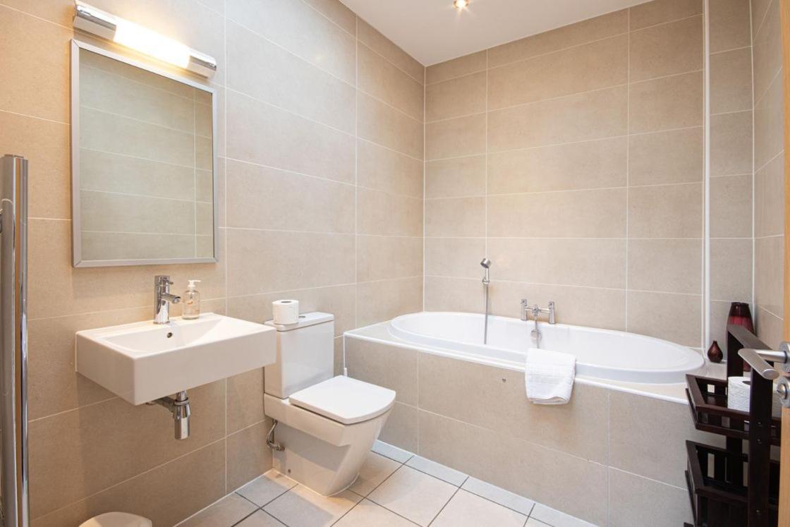 Waters Edge 04, Waterside P Holiday home South Cerney